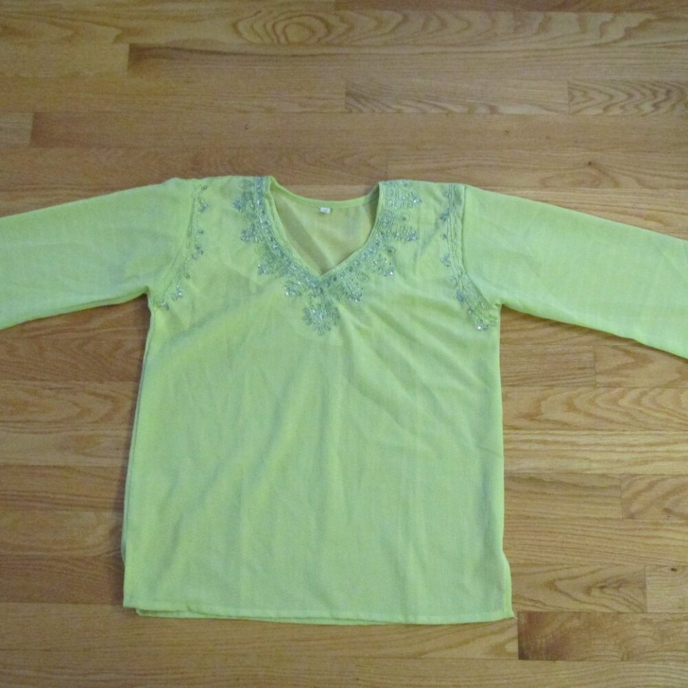 MADE IN INDIA WOMEN'S SIZE M TOP LIME GREEN EMBROIDERY SEQUINS BOHO HIPPIE GYPSY